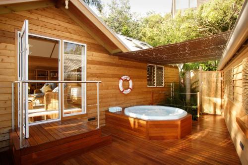 Hotel Kims Beach Hideaway