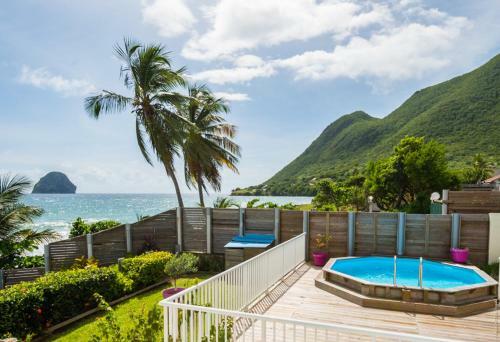 Villa Les Amandiers 8 Chambres Face � La Mer!
