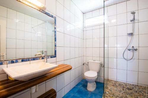 Villa Les Amandiers 8 Chambres Face � La Mer!