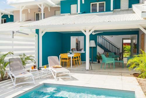 Villas Rock & Beach
