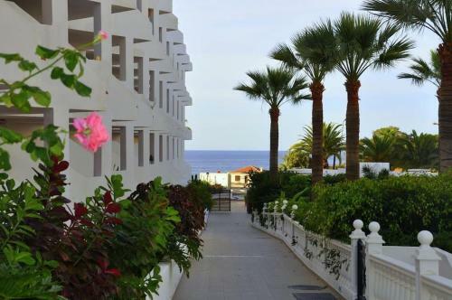 Apartamento Loscristianos Front Line Of Ocean Wifi