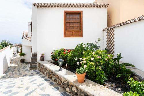 Home2book Luxury El Bebedero de Los Sauces's House