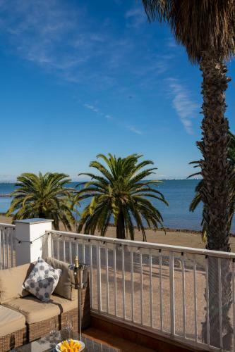 Fantastic, Front Line, Penthouse Apartment With Amazing Views
