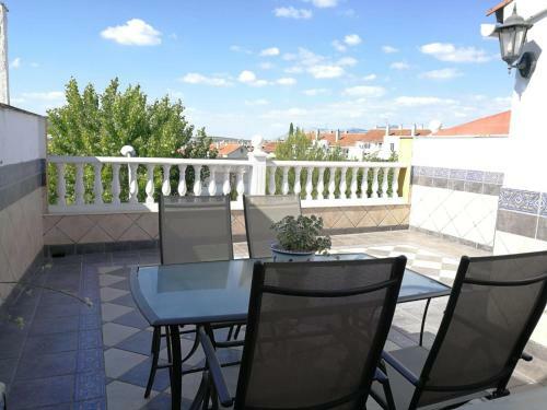 Apartamento �tico Con Gran Terraza En Lucena. Ideal Parejas.