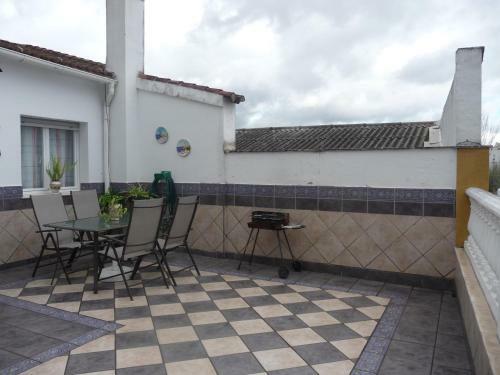 Apartamento �tico Con Gran Terraza En Lucena. Ideal Parejas.