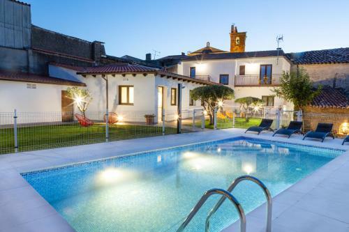 Apartamentos Rurales Cielo de Monfrag�e