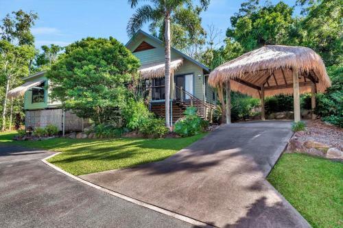 Big4 Airlie Cove Resort & Caravan Park