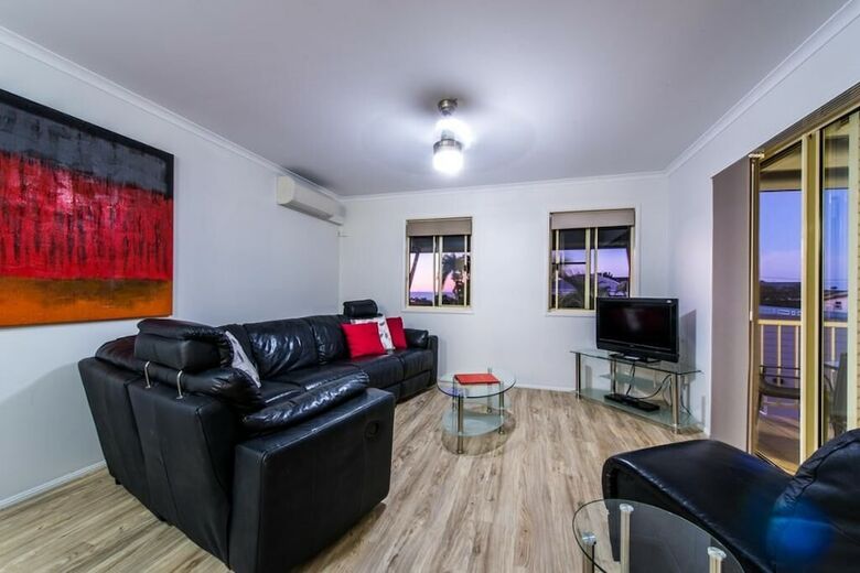 Aparthotel Airlie Apartments