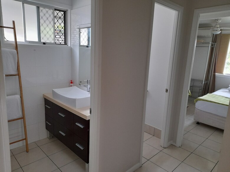Aparthotel Airlie Apartments