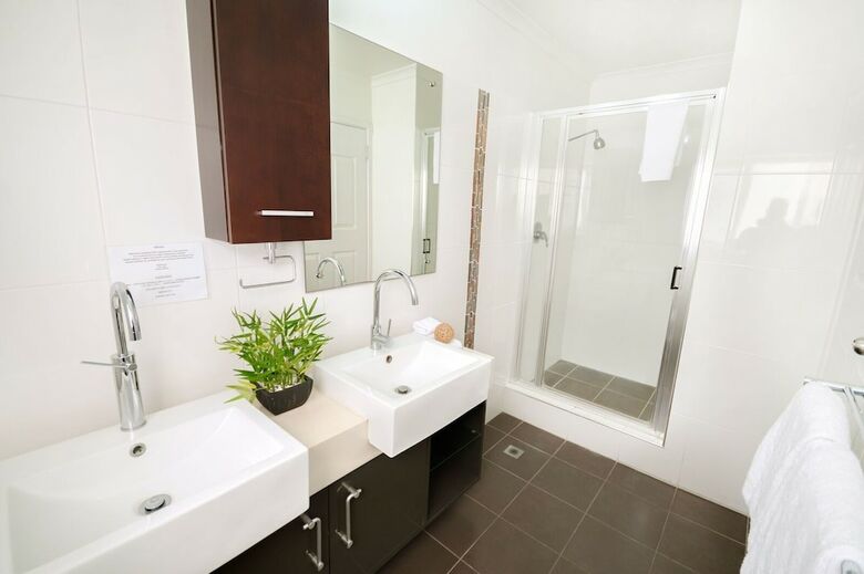 Aparthotel Airlie Apartments