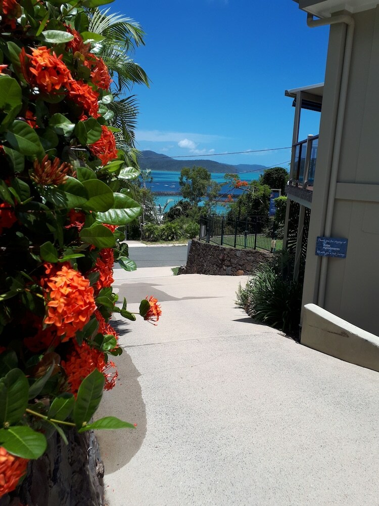Aparthotel Airlie Apartments
