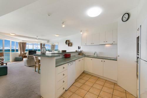 Aparthotel Riviere On Golden Beach