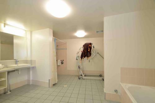 Apartamentos Windward Passage