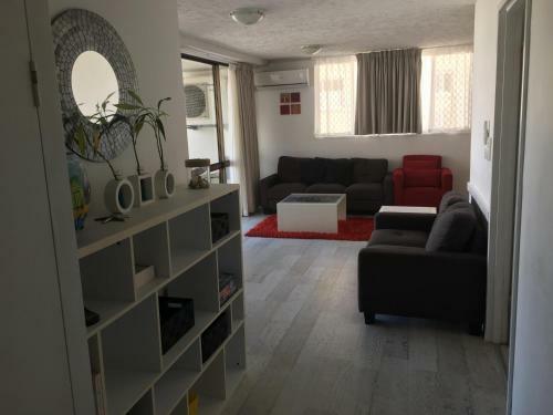 Aparthotel Merrima Court Holidays