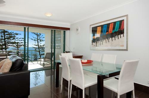 Hotel The Norfolks On Moffat Beach