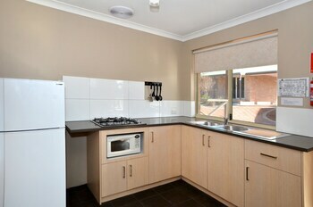 Banksia Gardens Resort Motel