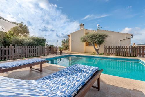 Finca Es Tur� Des Bessons