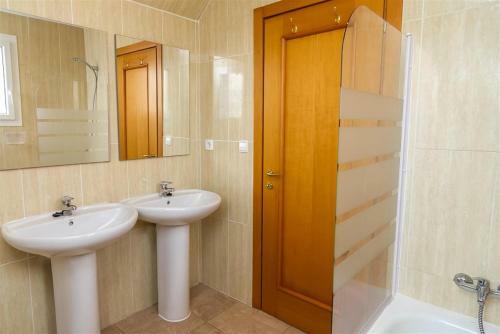 Apartamento La Duquesa D�plex Penthouse