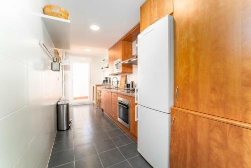 Apartamento Duquesa Dreams - 2 Bed/2 Bath Apt With Panoramic Golf Course And Mountain View