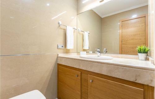 Beautiful Apartment In Manilva With 2 Bedrooms