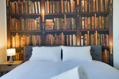 Hotel Dreamy Night Accommodation
