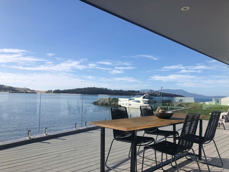 Hotel Eastcoast Central Watersedge Resort