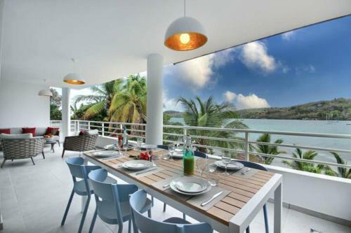 Apartamento Villa Ma� - Location Front de Mer, 3 Chambres, Vue D'exception Plage � Pied
