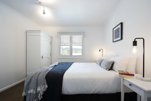 Lake Daylesford Apartment Penthouse
