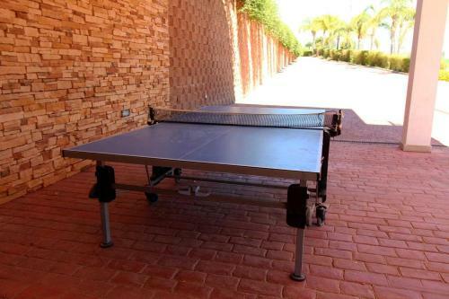 Modern 2 Bedroom Duplex- Golf, Mountains,sea, Pool