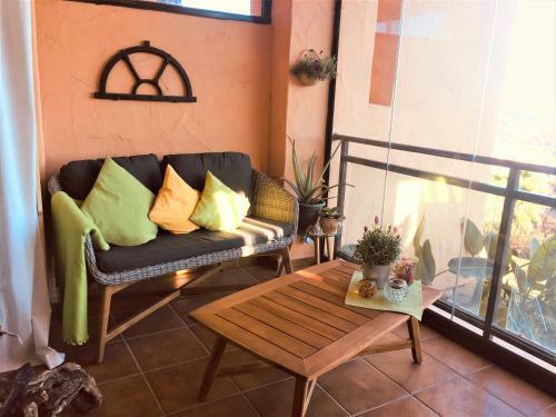 Apartment Mit Atemberaubenden Blick �ber La Cala Golf
