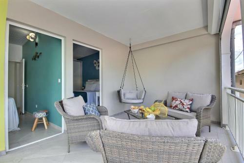 Villa Perle D'or, Dans Bourg de Sainte-anne, Jacuzzi, Plage � 5' � Pied