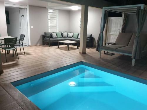 Mars Et Venus Location - Piscine Priv�e Et Chauff�e