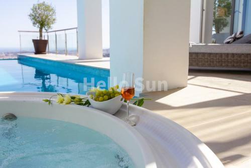 41-villa Casablanca With Stunning Views In Mijas!