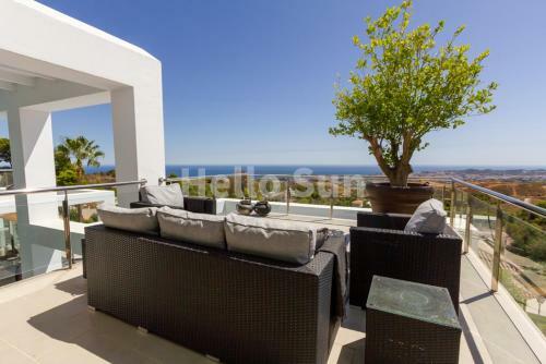 41-villa Casablanca With Stunning Views In Mijas!