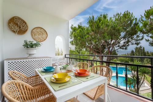 Club Delta Apartments By Ghr Rentals