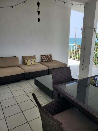 Avocado Beach Apartment