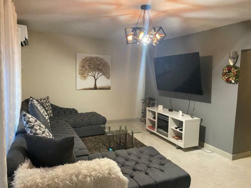 Apartamento Easi Lux Getaway - 2 Br/ba / Ac/ Free Parking