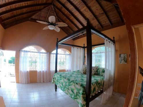Five-bedroom Villa