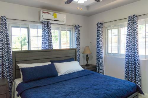 Apartamento La Vue, Montego Bay, Spacious King Bed Suite