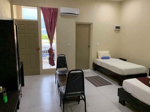 Hotel Bay View Barbers Lodge