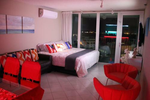 Private Apartment At Mar� St Clair Hotel