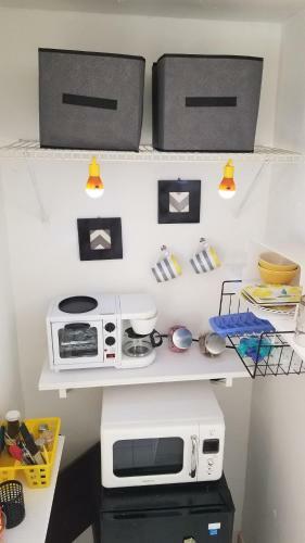 Apartamento Yellow-gray Tropical Studio