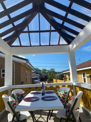 Paradise Villa Shared Onsite Private Pool Onsite Gym