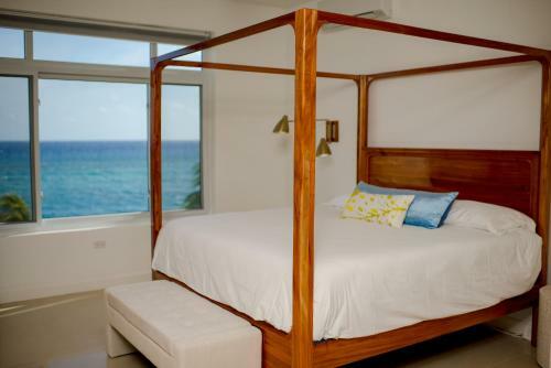 Apartamento Whispering Seas Oceanfront Suite
