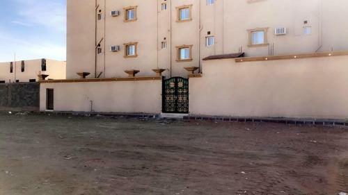 Al Fakhera Apartments For Singles - Al Bawadi District
