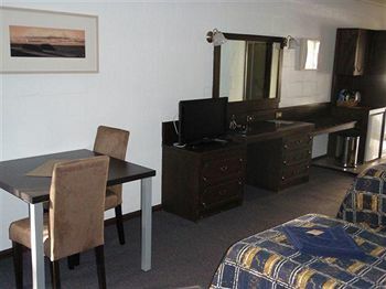 West Coaster Motel