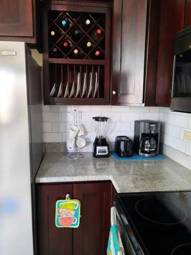 Apartamento Spacious 2 Bedroom In Portmore With Pool