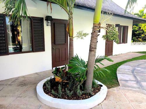 Reef Winds Villa
