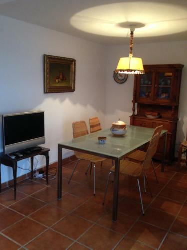 Apartamento En Villa Con Piscina