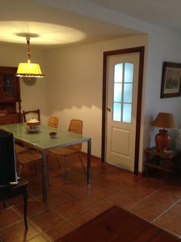 Apartamento En Villa Con Piscina